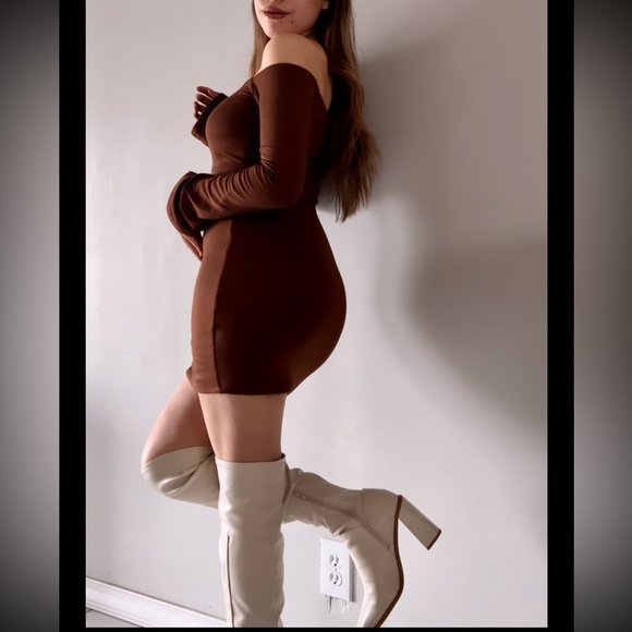 Brown Dress (Buttery Mocha Dress) - Picture 2 of 2